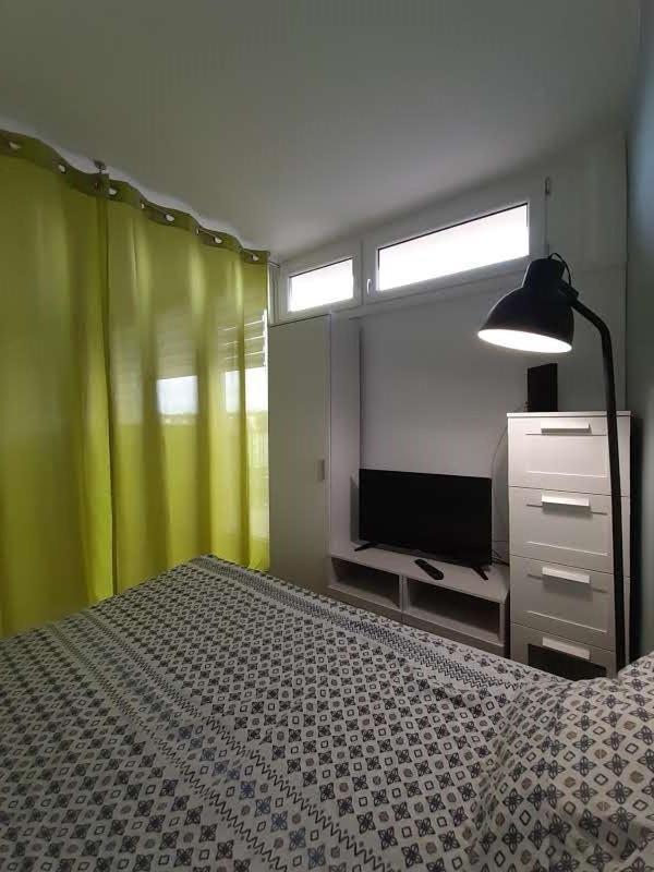 Appartamento Apartament Ostrowskiego Breslavia Esterno foto