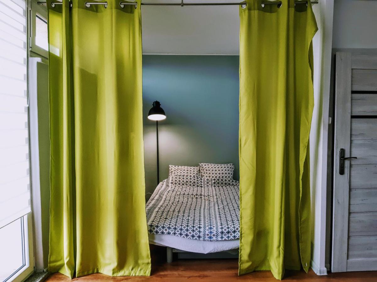 Appartamento Apartament Ostrowskiego Breslavia Esterno foto