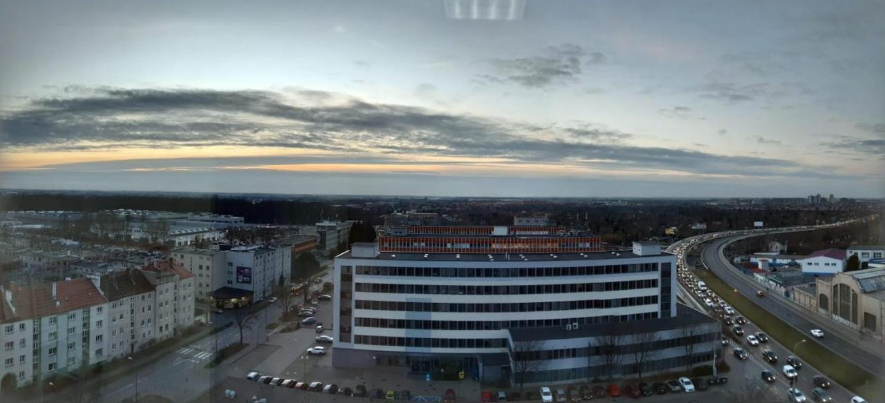 Appartamento Apartament Ostrowskiego Breslavia Esterno foto